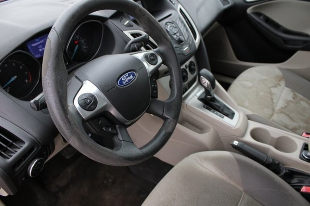 Used 2012 Ford Focus SE Hatchback