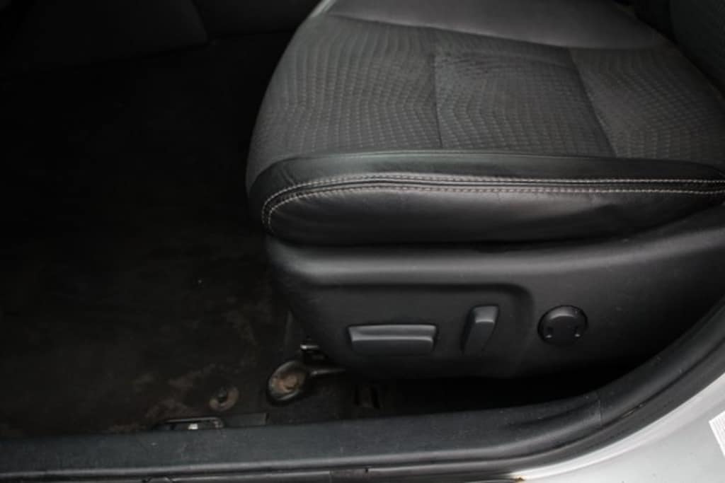 Used 2014 Toyota Camry SE Sedan