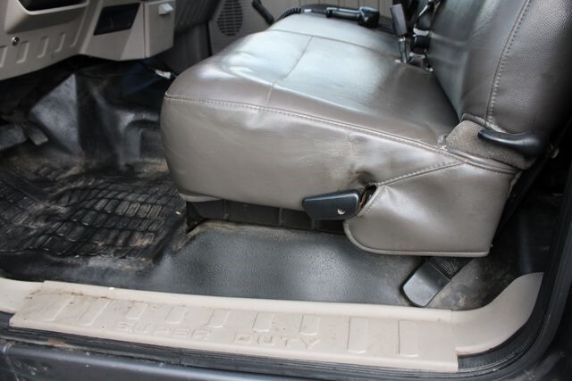 2009 Ford F-350 XL photo 4