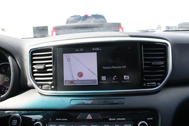 2022 Kia Sportage EX - Photo 17