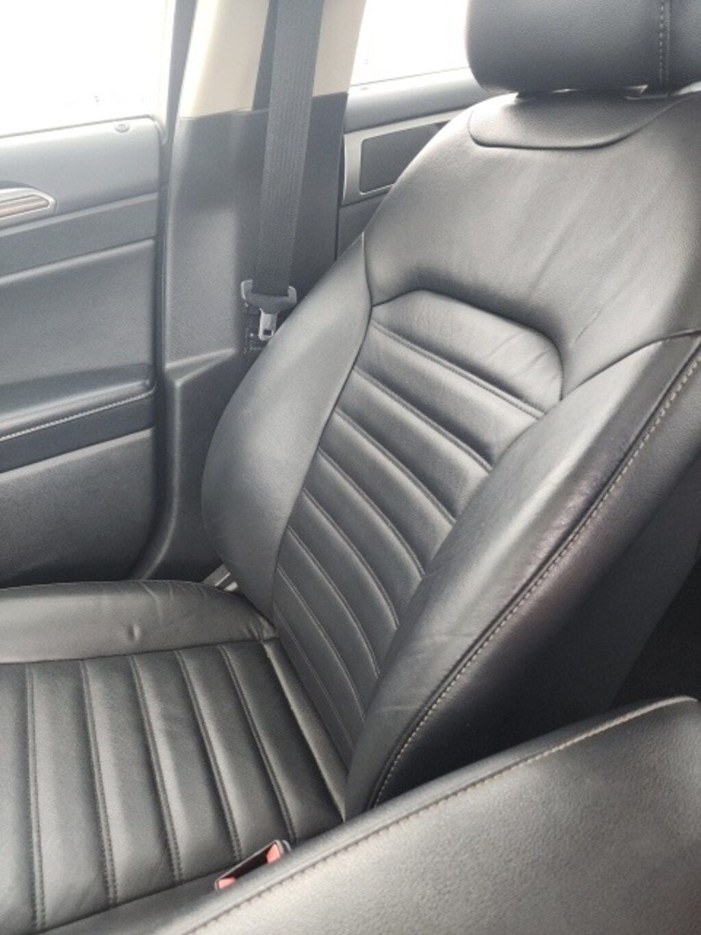 Used 2017 Ford Fusion SE Sedan