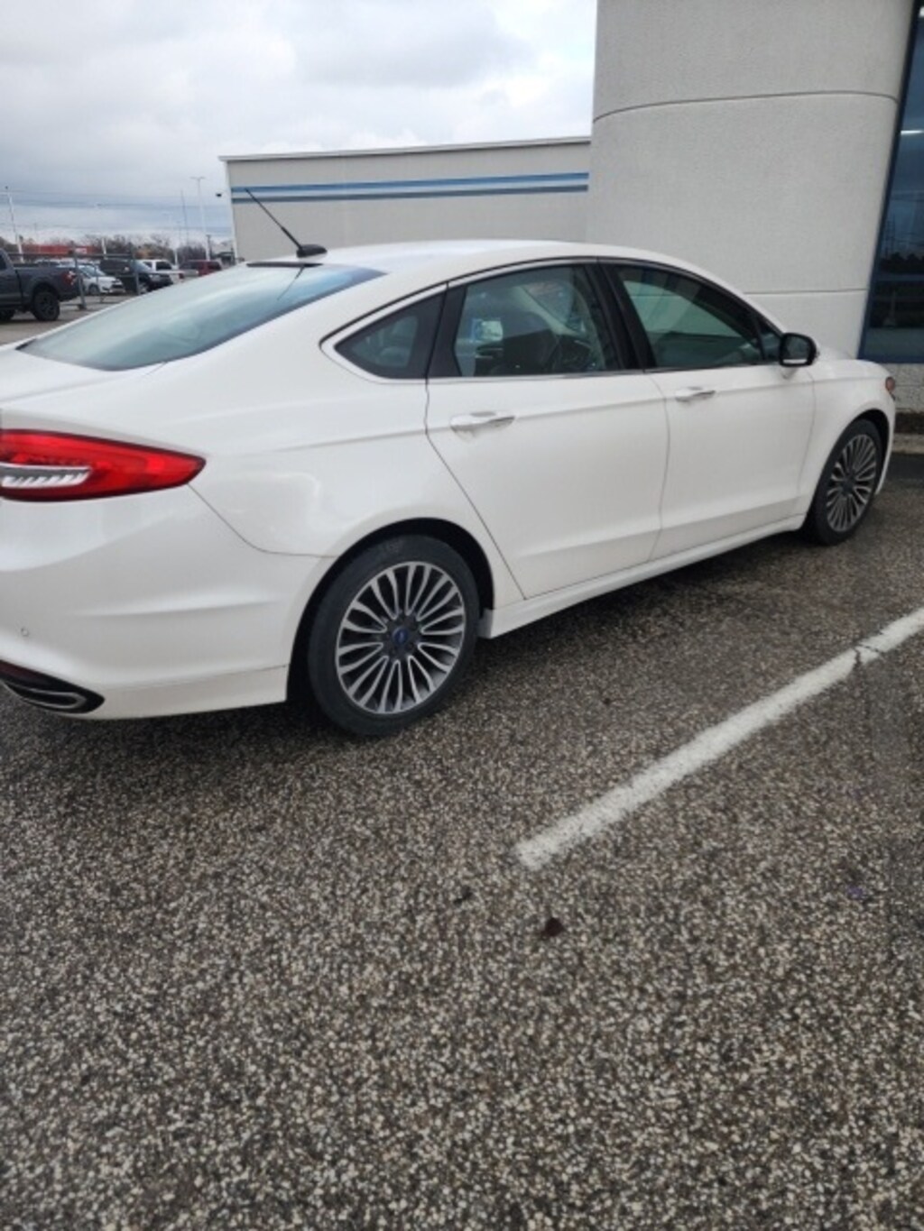 Used 2017 Ford Fusion SE Sedan