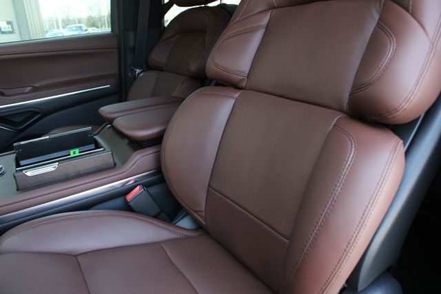 2026 Lincoln Navigator Reserve L - Photo 6