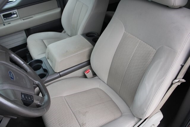 2010 Ford F-150 XLT photo 4
