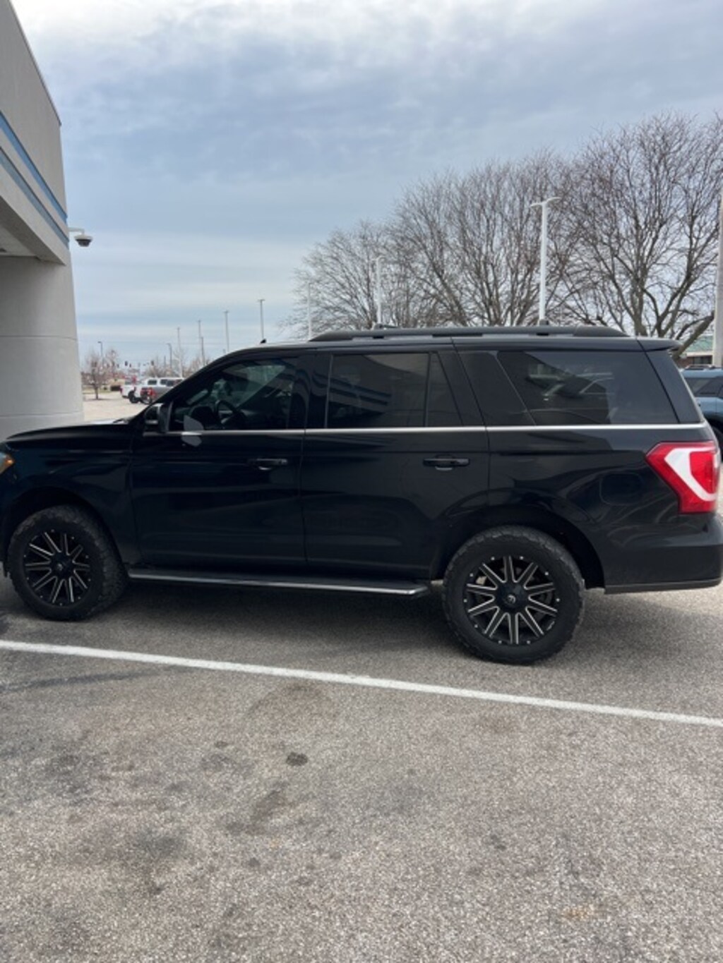 Used 2021 Ford Expedition XLT SUV
