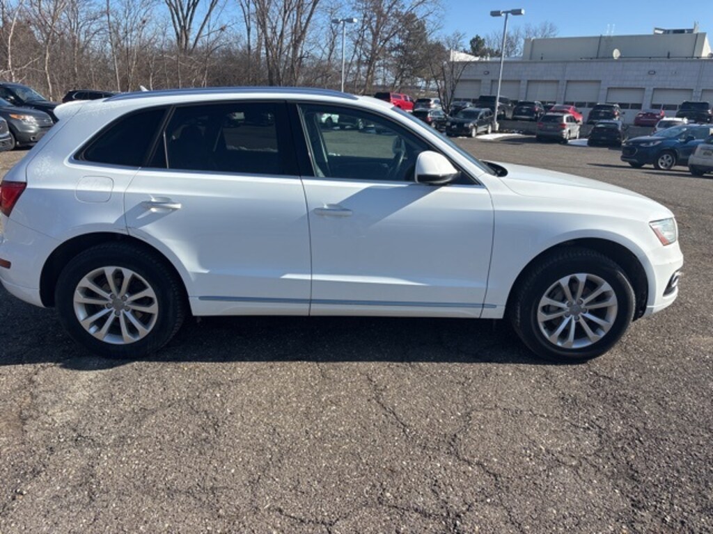 Used 2016 Audi Q5 2.0T Premium Plus SUV