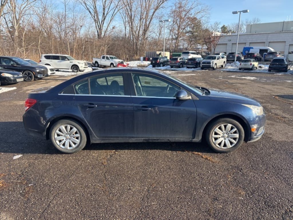 Used 2011 Chevrolet Cruze 1LT Sedan