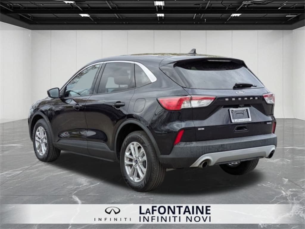 Used 2021 Ford Escape SE SUV