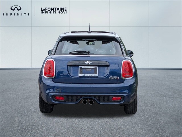 2017 Mini Cooper 4 Door Hardtop S photo 4