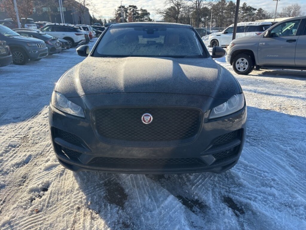 Used 2017 Jaguar F-PACE 35t Premium SUV