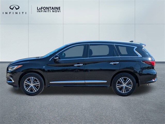 2020 Infiniti QX60 Luxe photo 2