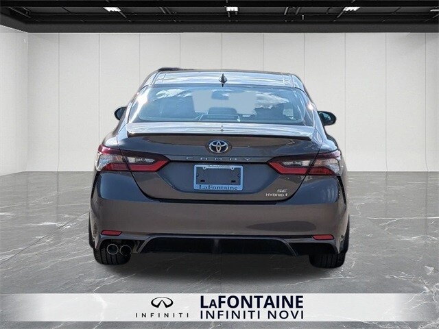 2024 Toyota Camry Hybrid SE photo 4