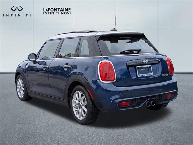 2017 Mini Cooper 4 Door Hardtop S photo 3