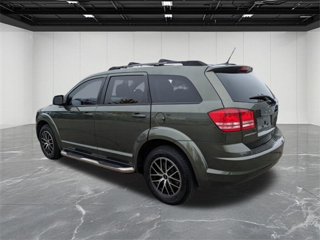 Used 2018 Dodge Journey SE SUV