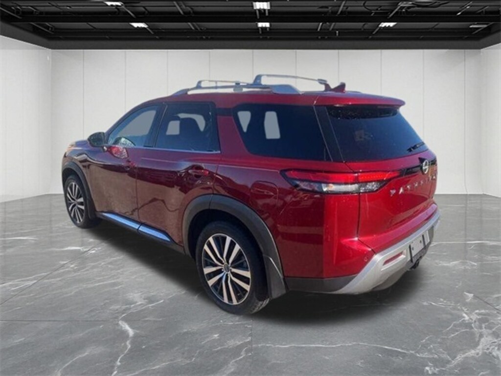 Used 2022 Nissan Pathfinder Platinum SUV