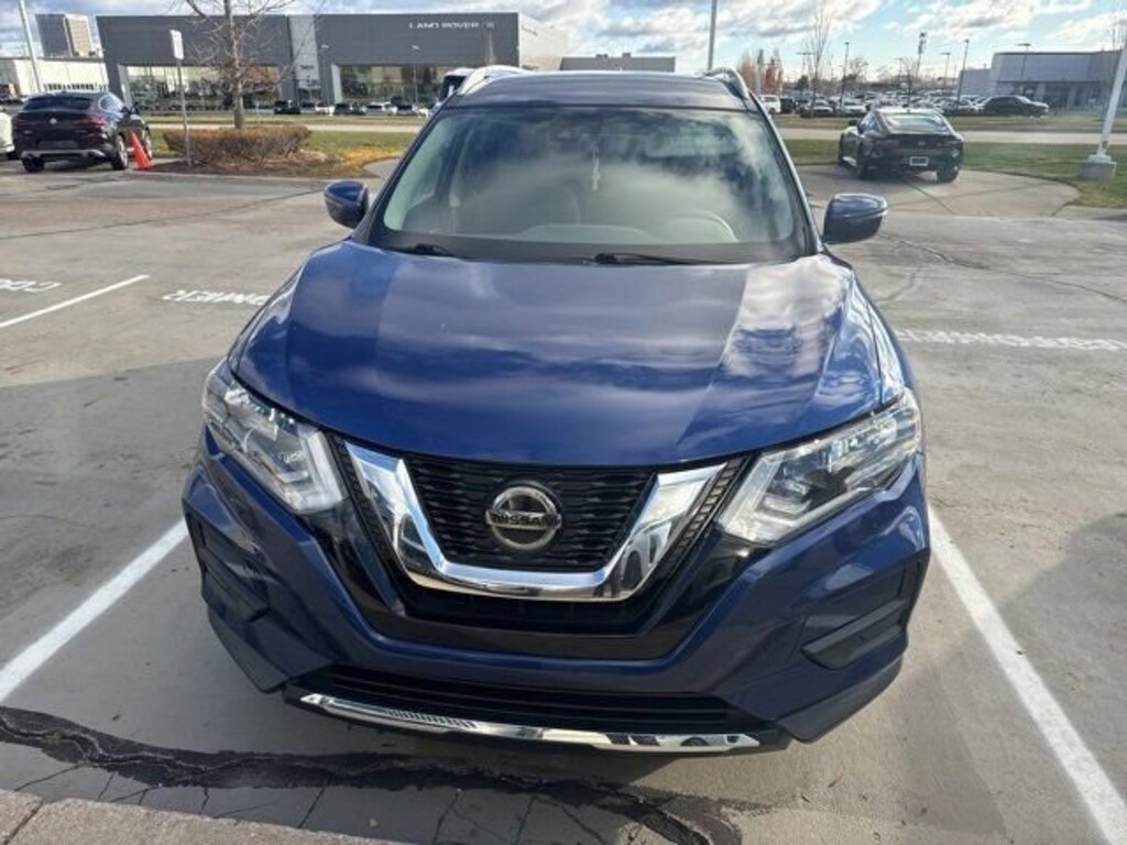 Used 2019 Nissan Rogue SV SUV