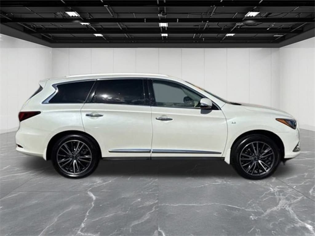 Used 2018 INFINITI QX60 Base SUV