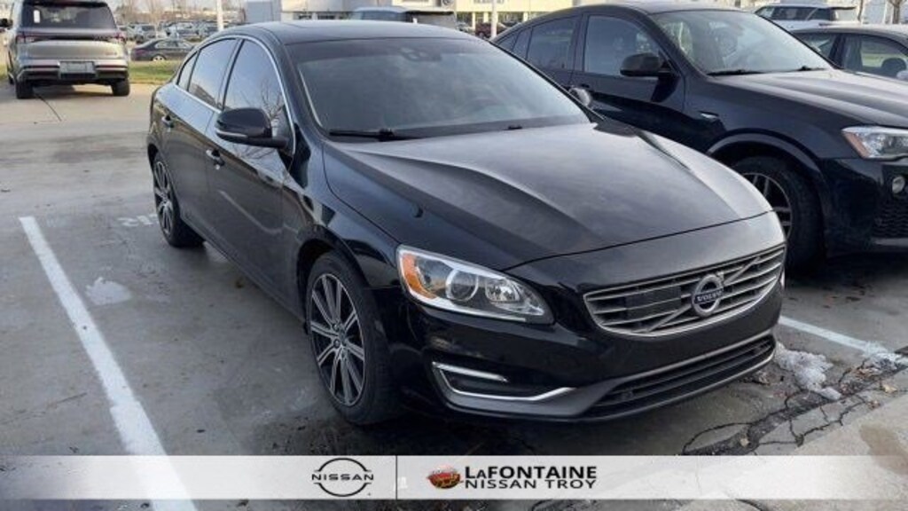 Used 2018 Volvo S60 Inscription T5 Platinum Sedan