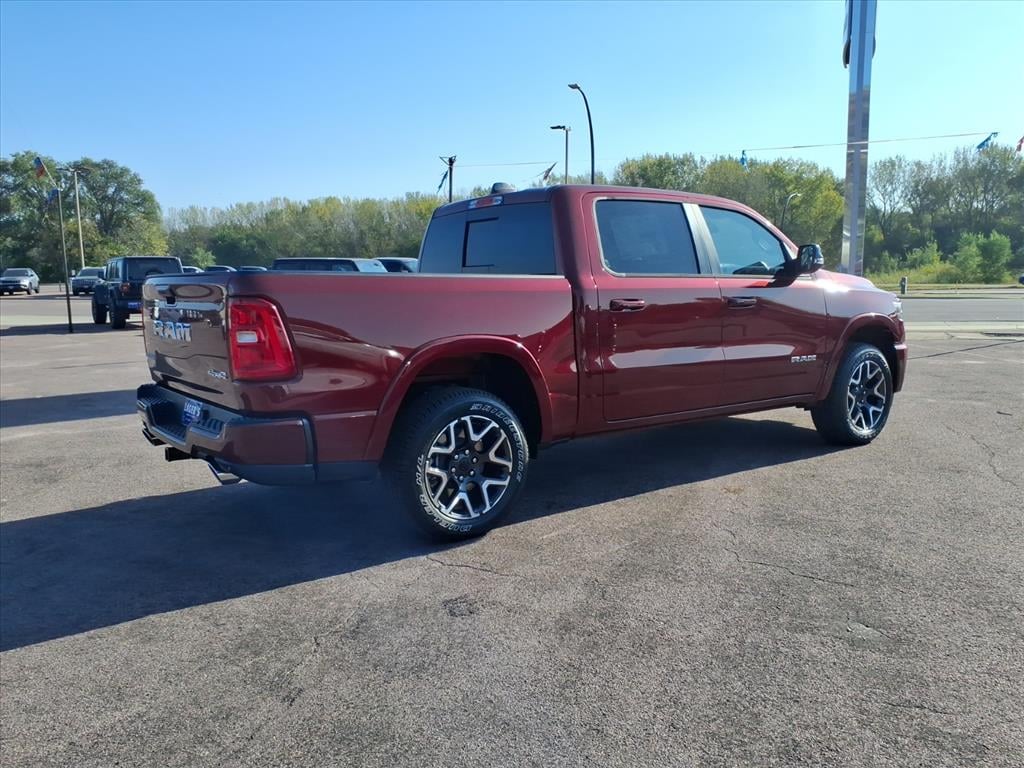 New 2026 Ram 1500 LARAMIE CREW CAB 4X4 5'7 BOX Pickup