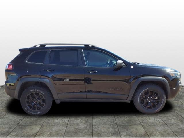 Used 2021 Jeep Cherokee Trailhawk with VIN 1C4PJMBX0MD140383 for sale in Saint Peter, Minnesota