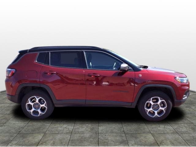 Used 2022 Jeep Compass Trailhawk with VIN 3C4NJDDB6NT140893 for sale in Saint Peter, MN