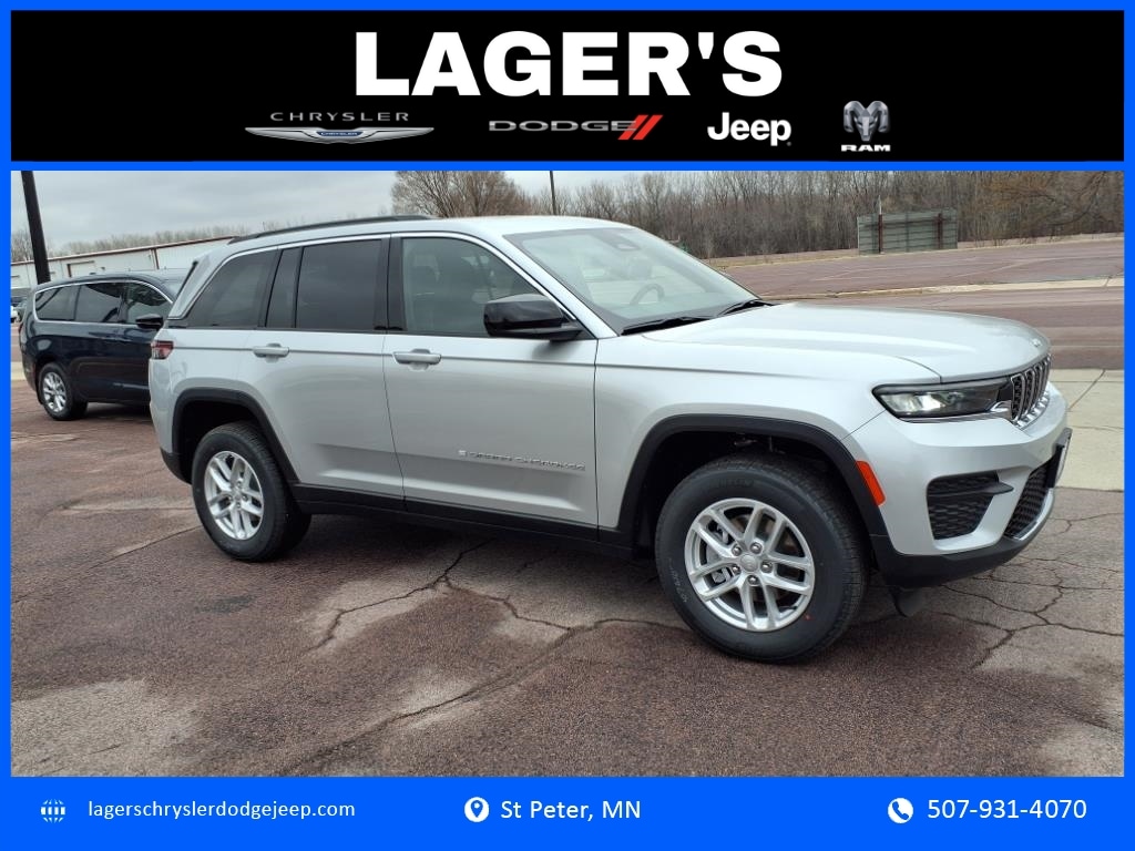 2025 Jeep Grand Cherokee LAREDO X 4X4