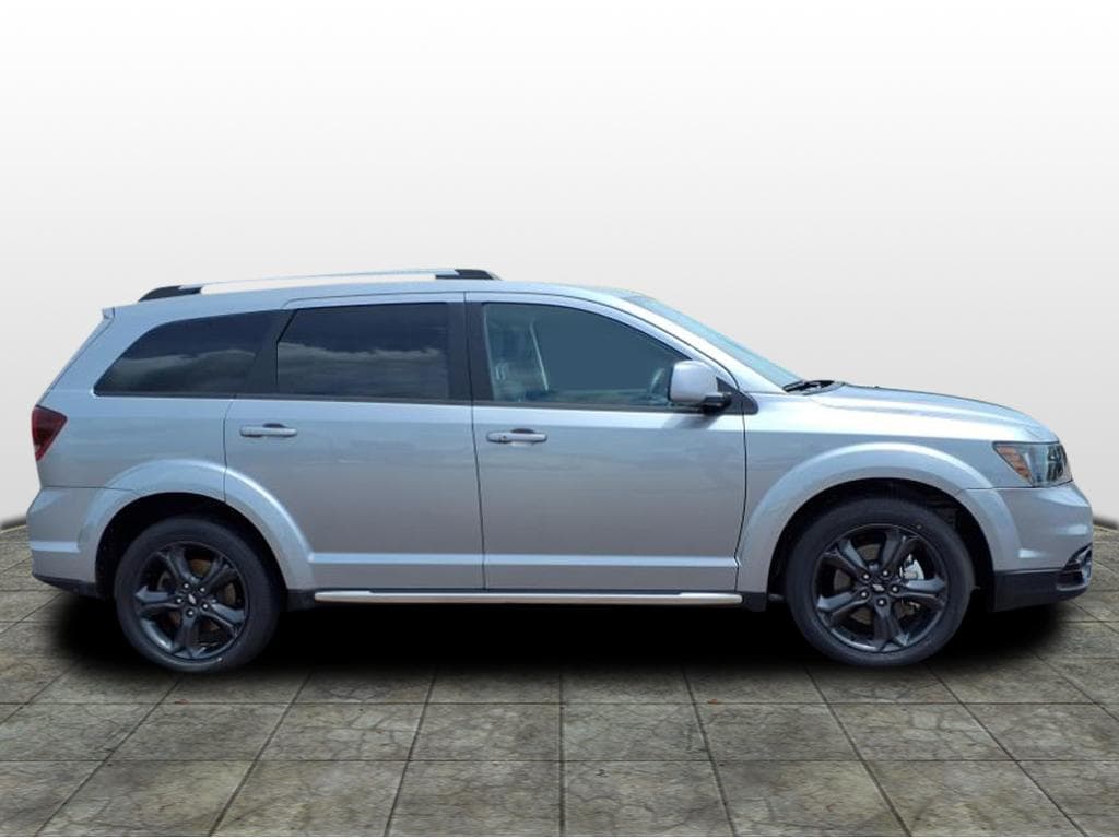 Used 2018 Dodge Journey Crossroad with VIN 3C4PDCGG3JT376803 for sale in Saint Peter, Minnesota