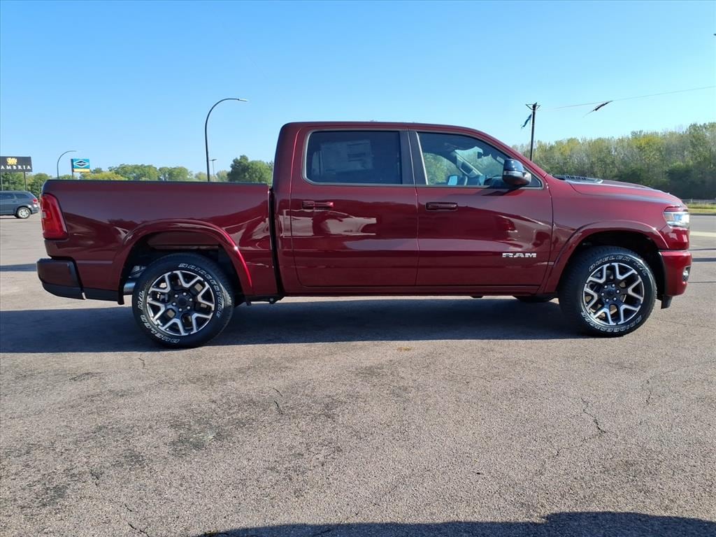 New 2026 Ram 1500 LARAMIE CREW CAB 4X4 5'7 BOX Pickup