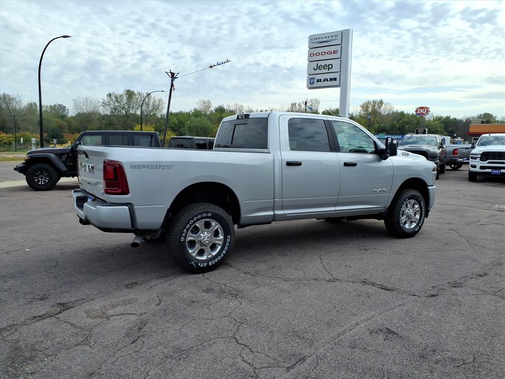 2026 Ram 3500 Big Horn photo 3