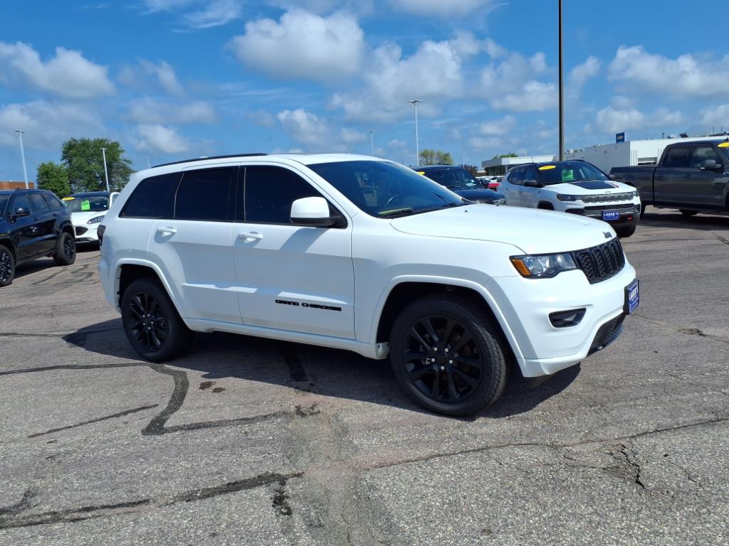 Used 2020 Jeep Grand Cherokee Altitude with VIN 1C4RJFAG6LC173110 for sale in Mankato, Minnesota