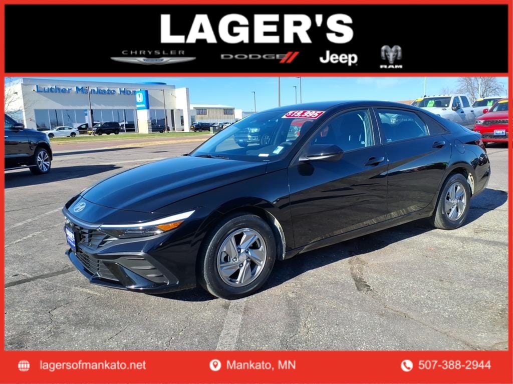 2025 Hyundai Elantra SE