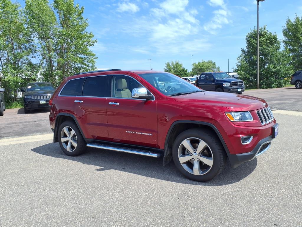 Used 2015 Jeep Grand Cherokee Limited with VIN 1C4RJFBGXFC820854 for sale in Mankato, Minnesota