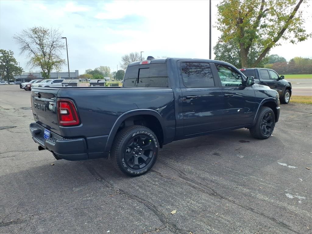 New 2026 Ram 1500 BIG HORN CREW CAB 4X4 5'7 BOX Pickup