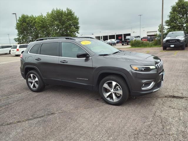 Used 2022 Jeep Cherokee Limited with VIN 1C4PJMDX3ND520767 for sale in Mankato, Minnesota