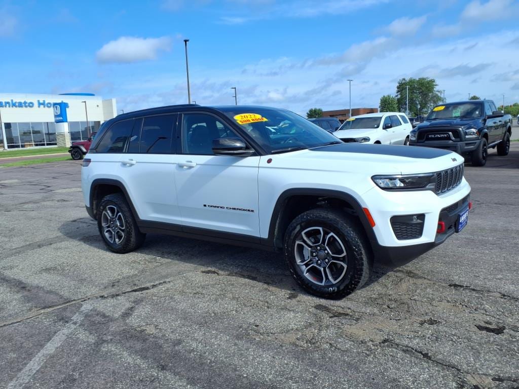 Used 2022 Jeep Grand Cherokee Trailhawk with VIN 1C4RJHCG7N8574423 for sale in Mankato, Minnesota