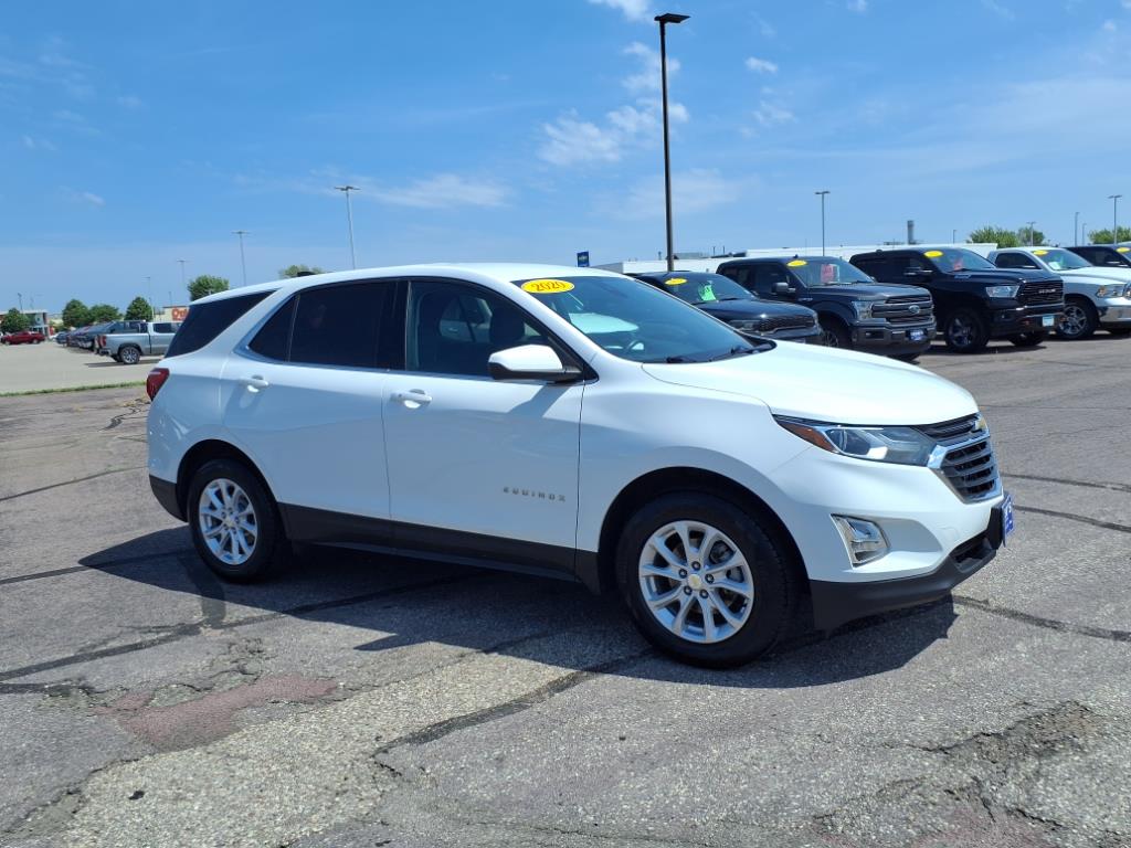Used 2020 Chevrolet Equinox LT with VIN 3GNAXUEV6LS598613 for sale in Mankato, Minnesota