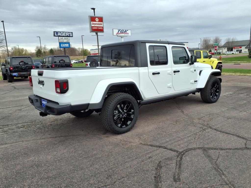 2025 Jeep Gladiator Sport photo 3