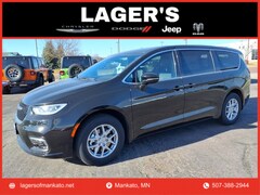 2026 Chrysler Pacifica SELECT Passenger Van