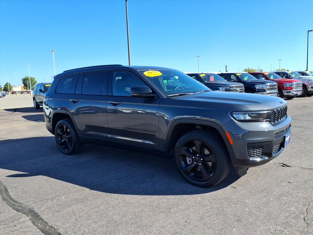 Used 2023 Jeep Grand Cherokee L Altitude with VIN 1C4RJKAGXP8894466 for sale in Mankato, Minnesota