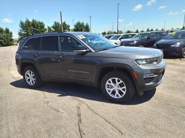 Used 2022 Jeep Grand Cherokee Limited with VIN 1C4RJHBGXN8585188 for sale in Mankato, Minnesota