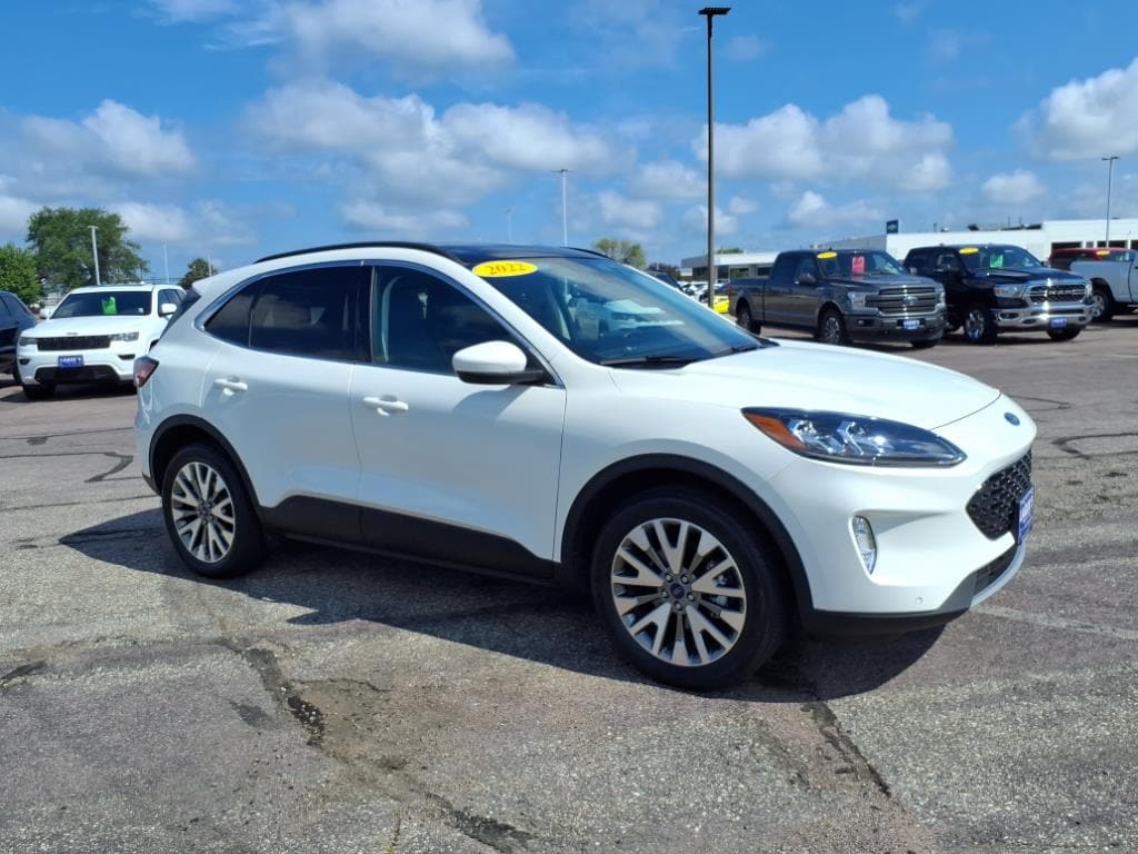 Used 2022 Ford Escape Titanium with VIN 1FMCU9J97NUB95531 for sale in Mankato, Minnesota
