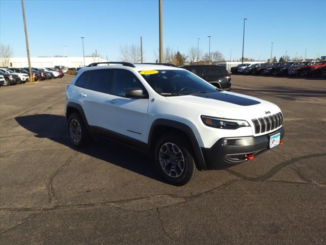 Used 2020 Jeep Cherokee Trailhawk with VIN 1C4PJMBX5LD632972 for sale in Mankato, Minnesota