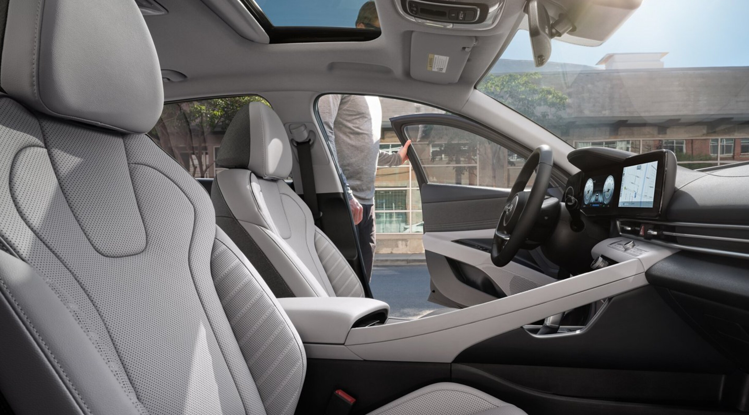 Which Hyundai Elantra Has Leather Seats? Laguna Niguel