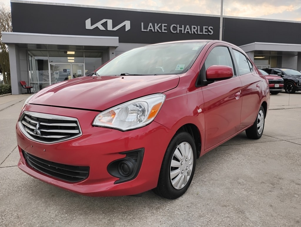 2018 Mitsubishi Mirage ES's photo