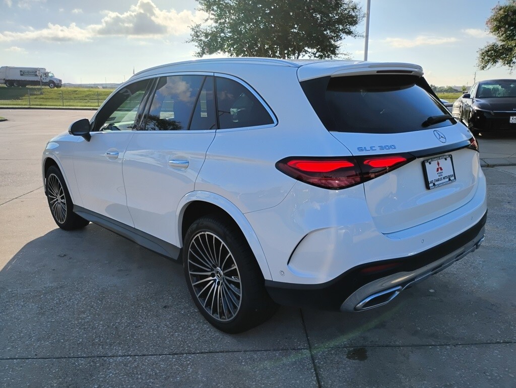 2023 Mercedes Benz GLC 300 AMG photo 2