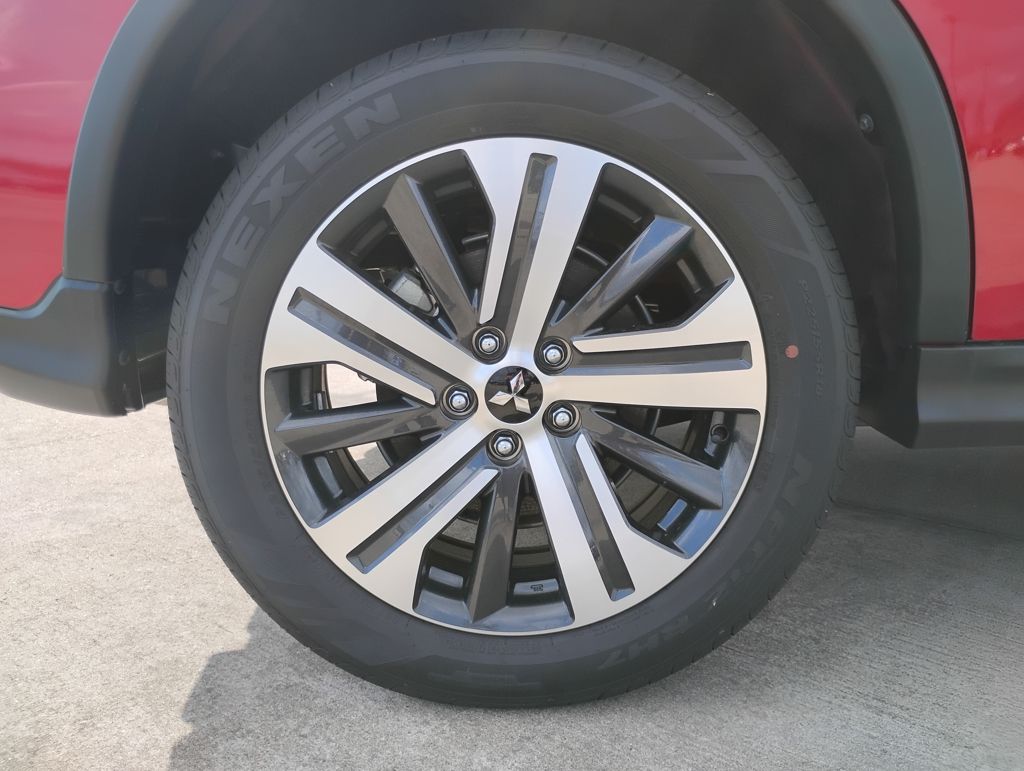 2025 Mitsubishi Outlander Sport ES - Photo 10