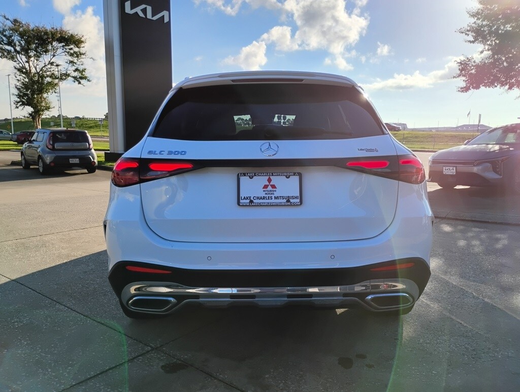 2023 Mercedes Benz GLC 300 AMG photo 3