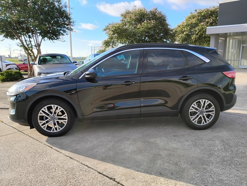 2022 Ford Escape SEL photo 2