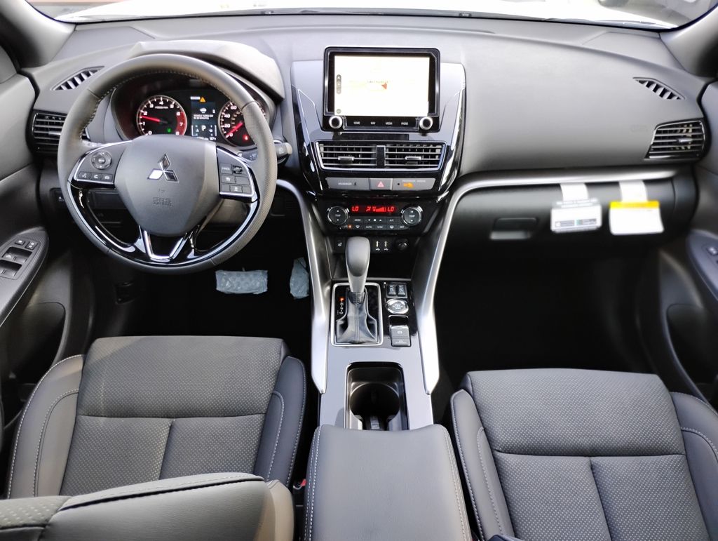 2025 Mitsubishi Eclipse Cross Black Edition - Photo 13