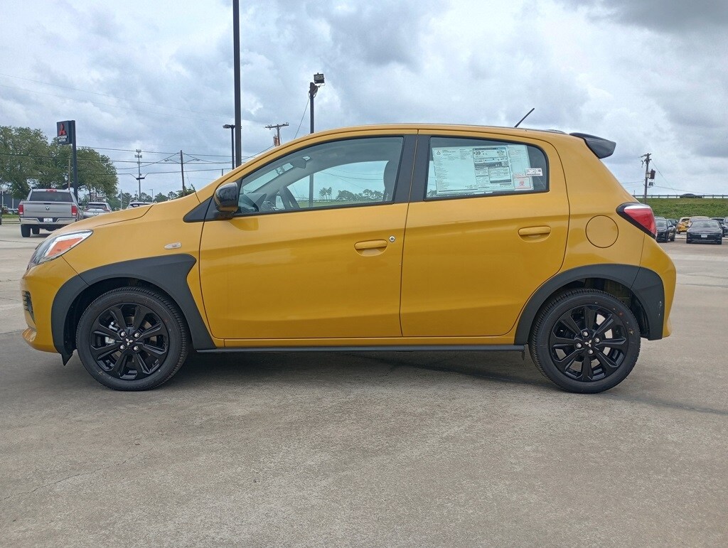 2024 Mitsubishi Mirage Black Edition photo 3